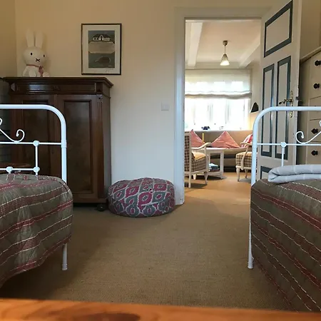 Apartment Midlum- Finnegan, Eg
