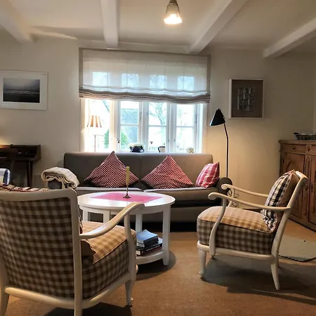 Apartment Midlum- Finnegan, Eg *